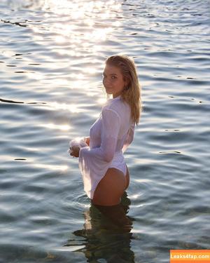 Lola Weippert photo #0784