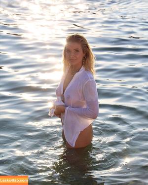 Lola Weippert photo #0786