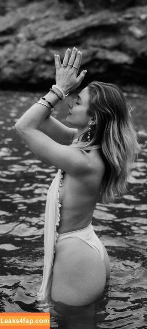 Lola Weippert photo #0946