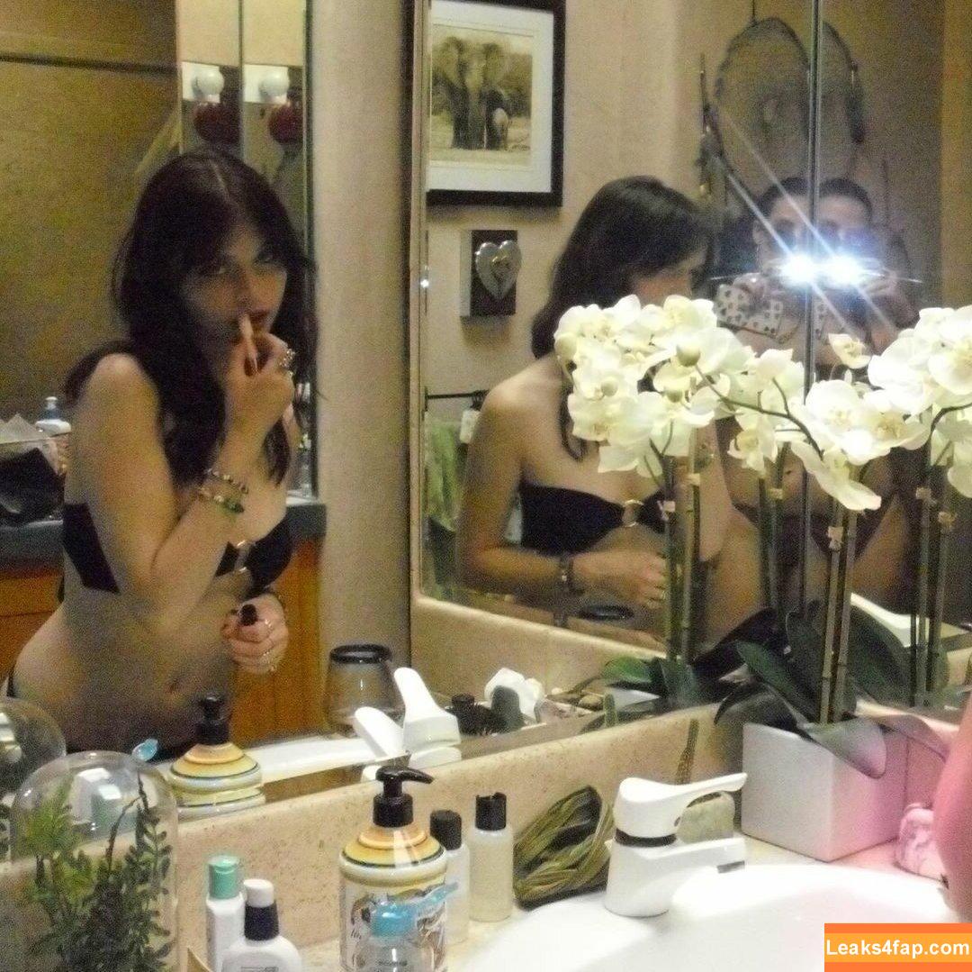 lolabllue / iused2bethehorsegirl leaked photo photo #0043