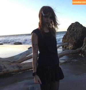 lolabllue photo #0056