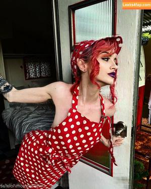 lolafae фото #0001