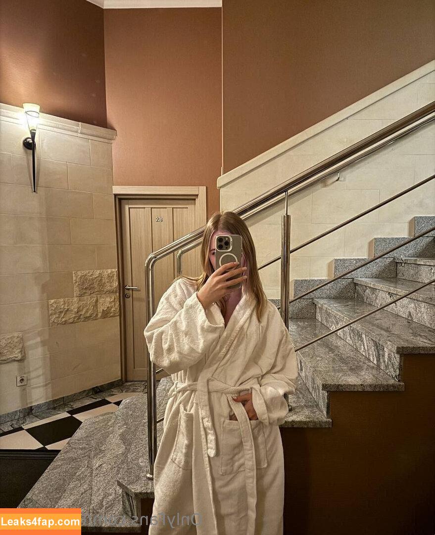 lolly_kinks /  leaked photo photo #0018