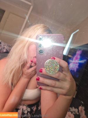 lonelygamergal photo #0029