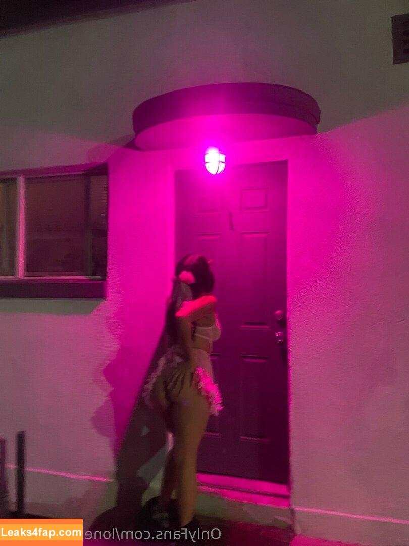 lonelykloiloveli / ilovelonely_ leaked photo photo #0011