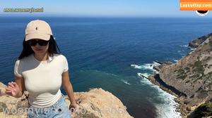 LonelyMeow photo #0446