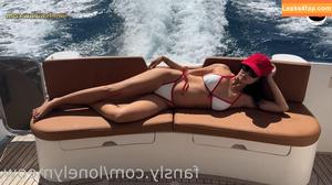 LonelyMeow photo #0450