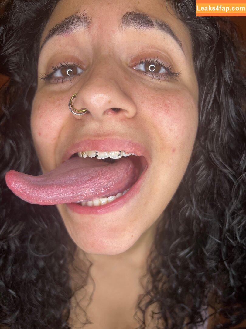 Long Tongue Fetish / _longtonguelewis / diqueentongue / longtonguelewis leaked photo photo #0141