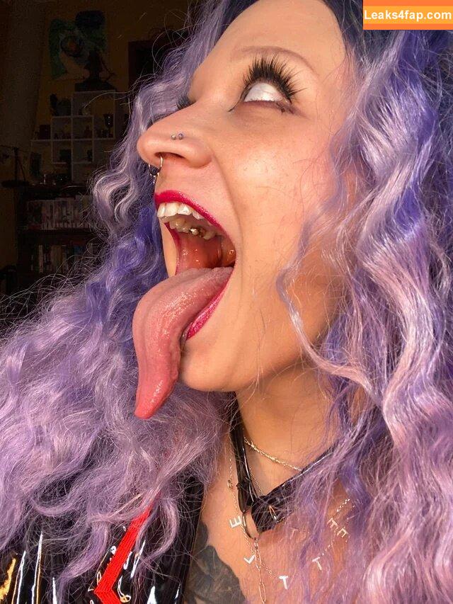 Long Tongue Fetish / _longtonguelewis / diqueentongue / longtonguelewis leaked photo photo #0164