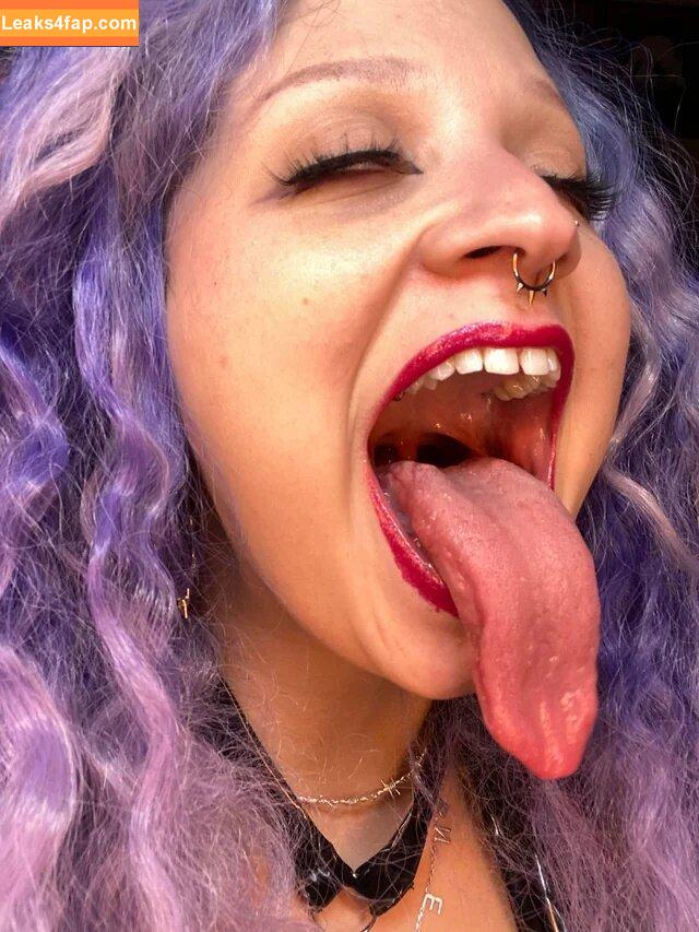 Long Tongue Fetish / _longtonguelewis / diqueentongue / longtonguelewis leaked photo photo #0171