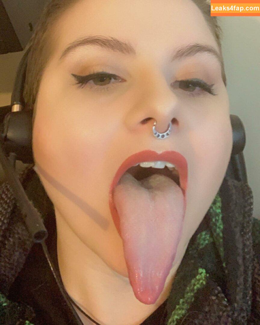 Long Tongue Fetish / _longtonguelewis / diqueentongue / longtonguelewis leaked photo photo #0232