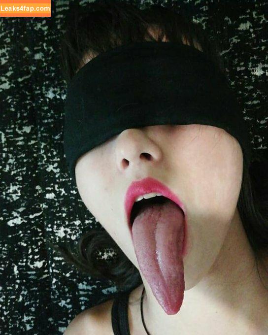 Long Tongue Fetish / _longtonguelewis / diqueentongue / longtonguelewis leaked photo photo #0299