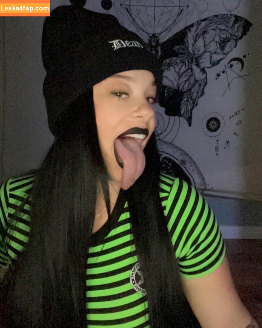 Long Tongue Fetish / _longtonguelewis / diqueentongue / longtonguelewis leaked photo photo #0306