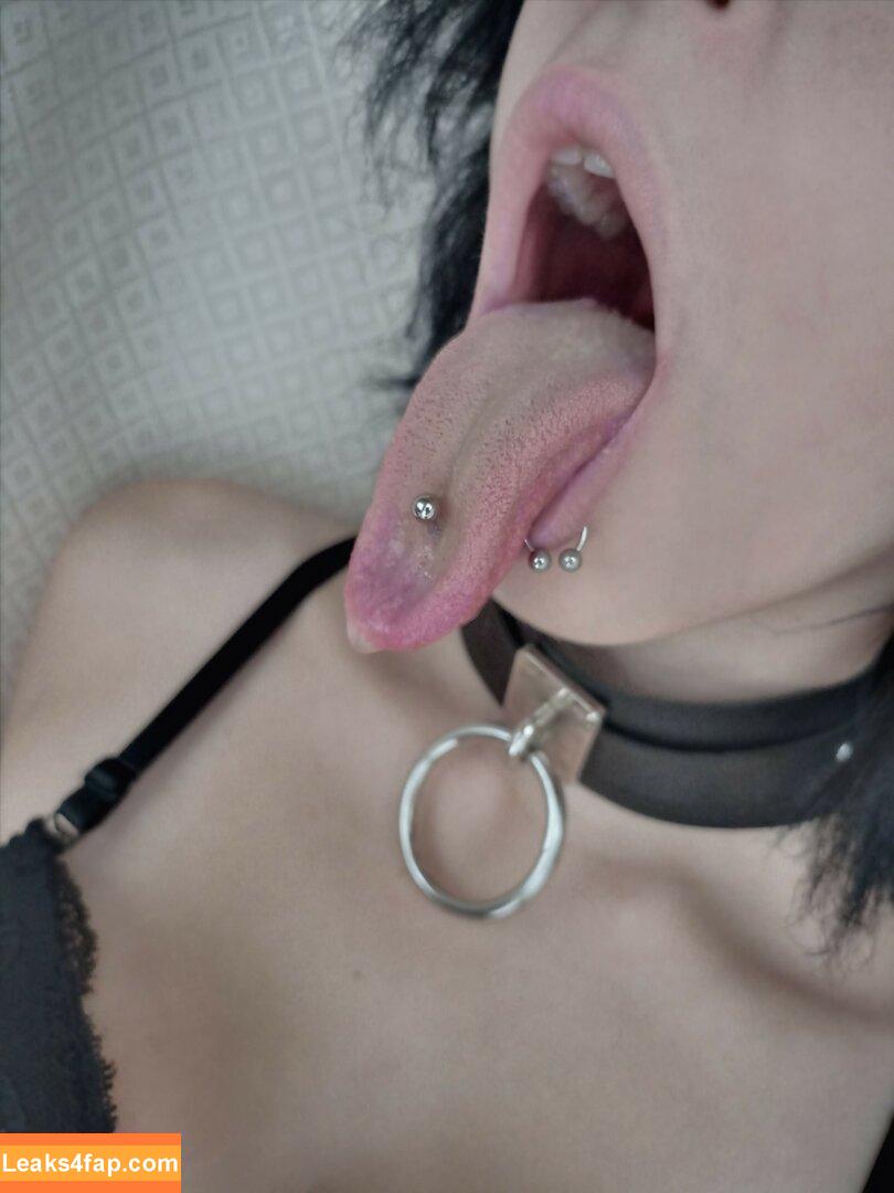 Long Tongue Fetish / _longtonguelewis / diqueentongue / longtonguelewis leaked photo photo #0344