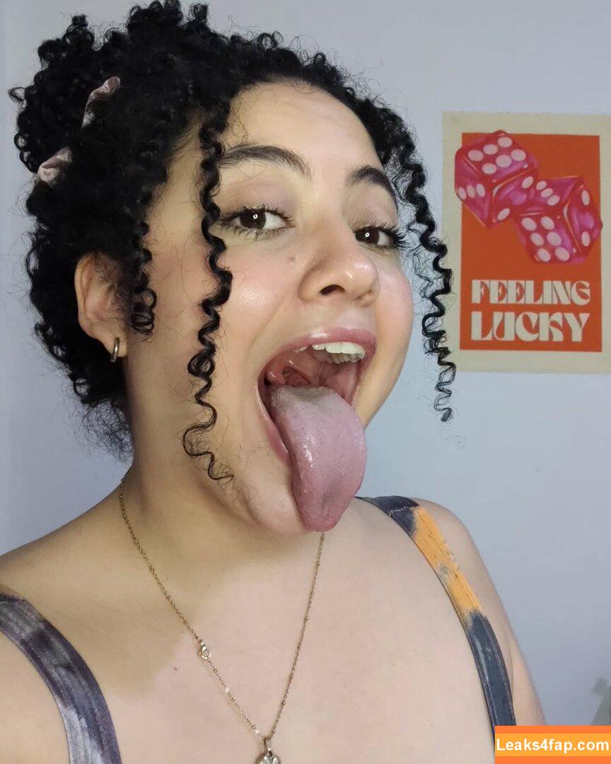 Long Tongue Fetish / _longtonguelewis / diqueentongue / longtonguelewis leaked photo photo #0479