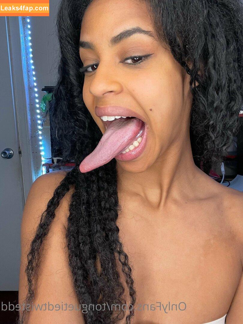 Long Tongue Fetish / _longtonguelewis / diqueentongue / longtonguelewis leaked photo photo #0484