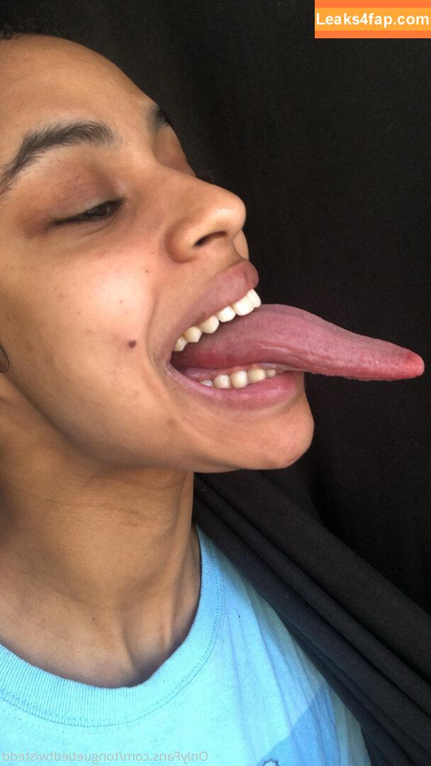 Long Tongue Fetish / _longtonguelewis / diqueentongue / longtonguelewis leaked photo photo #0493