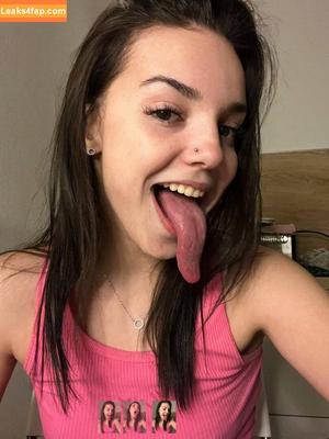 Long Tongue Fetish photo #0054