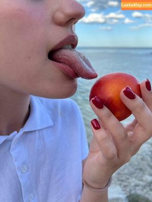 Long Tongue Fetish photo #0263