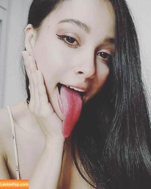 Long Tongue Fetish фото #0313