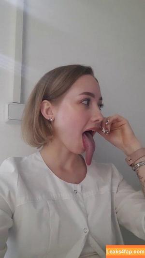 Long Tongue Fetish photo #0319