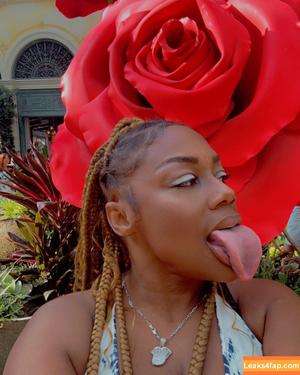 Long Tongue Fetish фото #0435