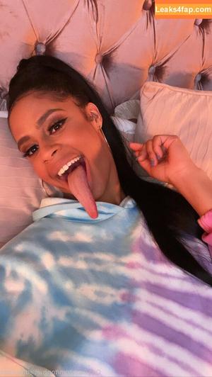 Long Tongue Fetish photo #0488