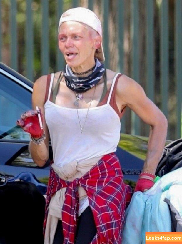 loniwillison /  leaked photo photo #0005
