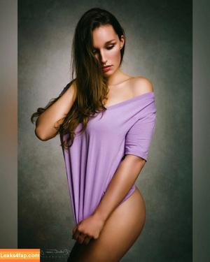 Lonneke Van Der Veen photo #0016