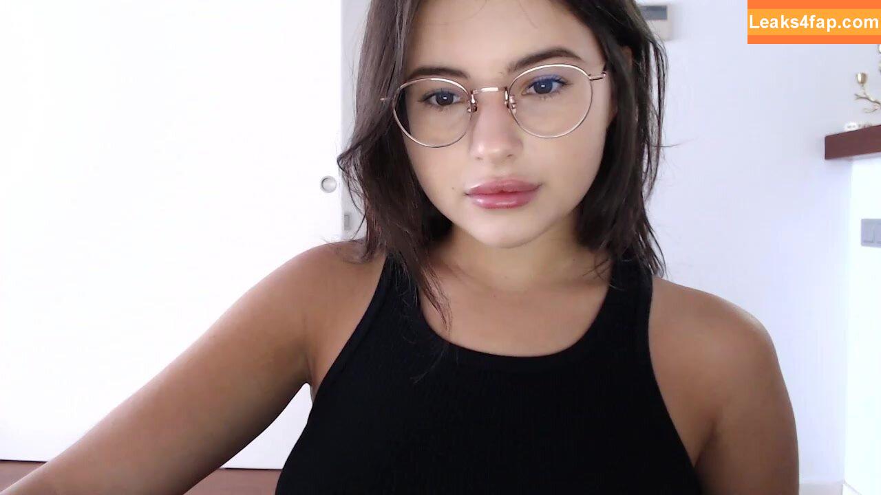 Lookalikes / rarababy / richelle.knupps leaked photo photo #0151