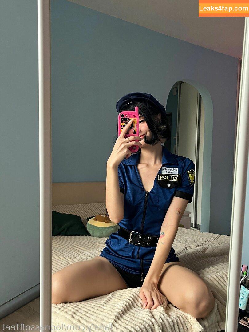 Loonassoftfeet leaked photo photo #1379