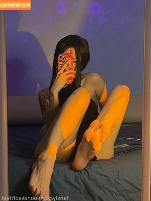 Loonassoftfeet photo #1318