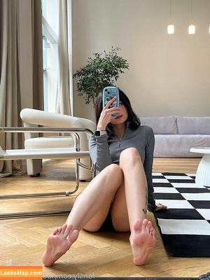 Loonassoftfeet photo #1455
