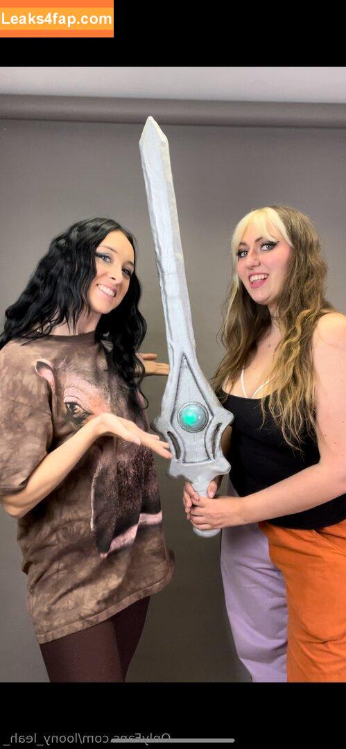 loony_leah_ /  leaked photo photo #0004