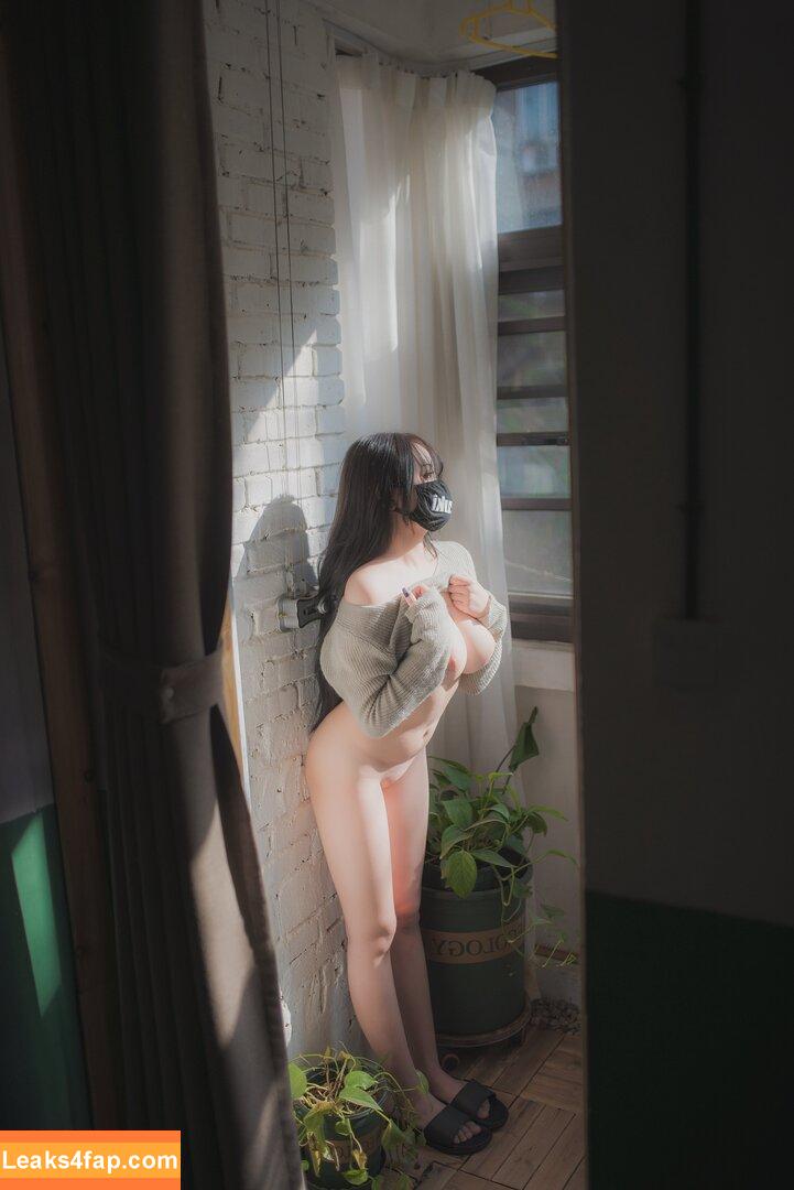 Lora_zepam / Laolaxipan / loraxzepam / 劳拉西泮 leaked photo photo #0011