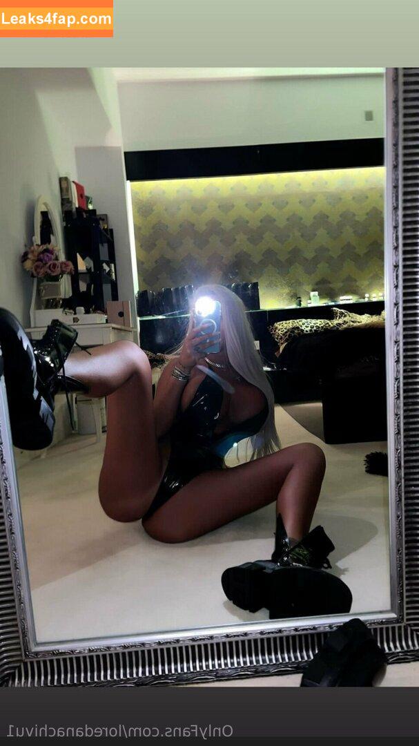 Loredana Chivu / loredanachivu1 / loredanachivu_official leaked photo photo #0061