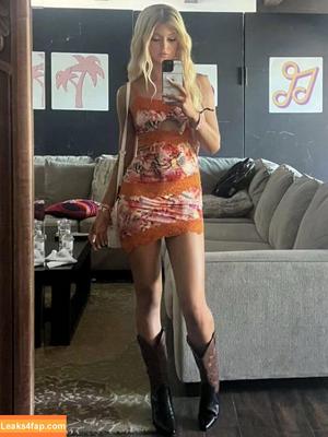 Loren Gray photo #0122
