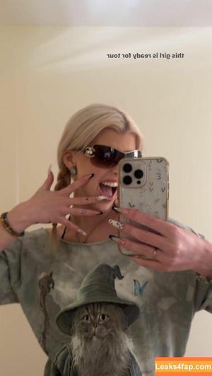 Loren Gray photo #0299