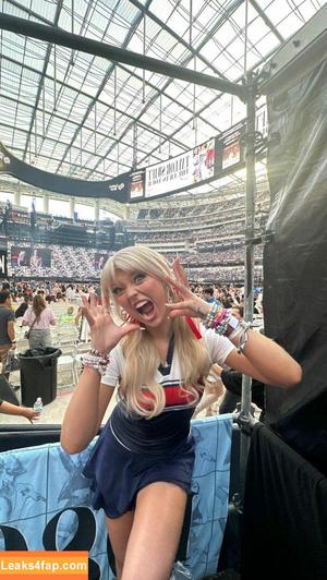 Loren Gray photo #0573