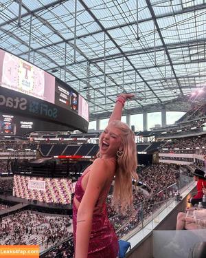 Loren Gray photo #0587