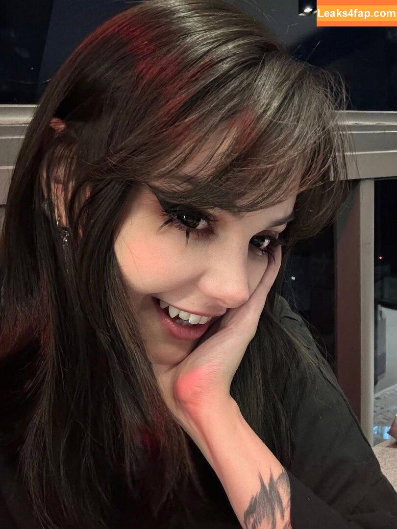 Lorena Orsi / Namorada do Cellbit / lorenaaorsi leaked photo photo #0046