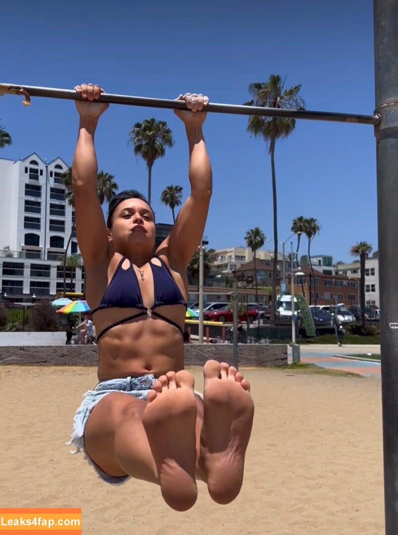 Lorena Parkour (Lorena Abreu) / lorenaparkour слитое фото фото #0012