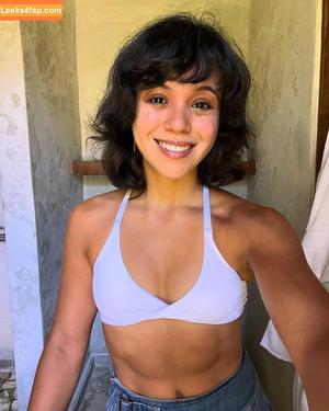 Lorena Parkour (Lorena Abreu) фото #0010