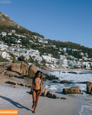 lorenasoleil / earthtravelstories фото #0017