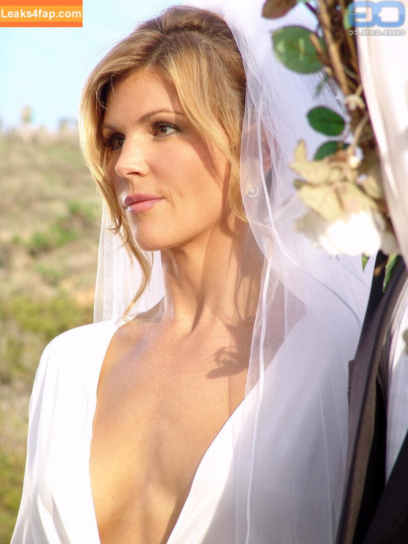 Lori Loughlin /  leaked photo photo #0006