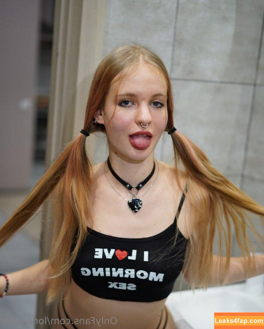 lory_dark /  leaked photo photo #0029
