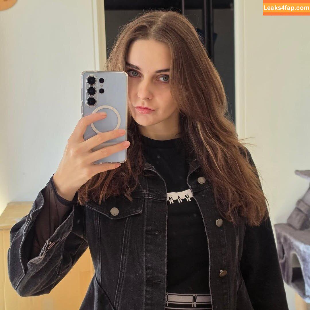 Loserfruit / brattykayla leaked photo photo #0659