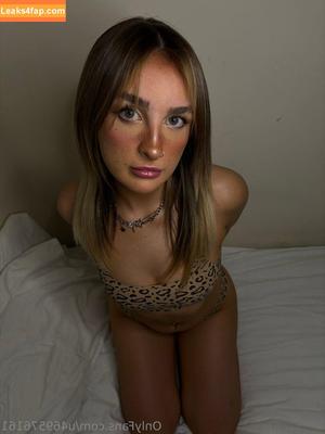 lotsoflilyy photo #0051