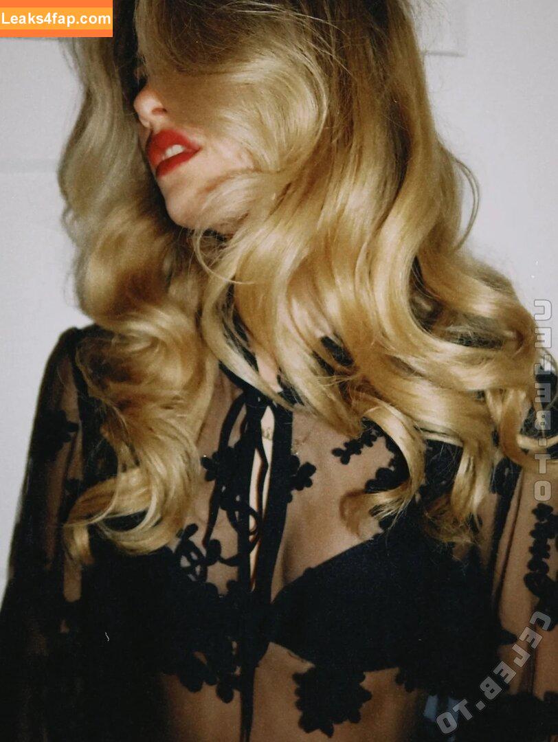 Lotta Emilie Stichler / lotta.stichler / lottastichler leaked photo photo #0083