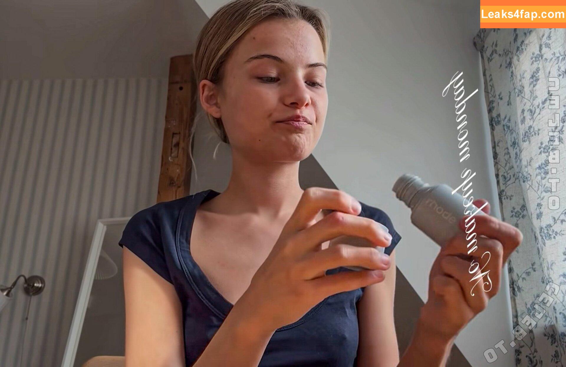 Lotta Emilie Stichler / lotta.stichler / lottastichler слитое фото фото #0147